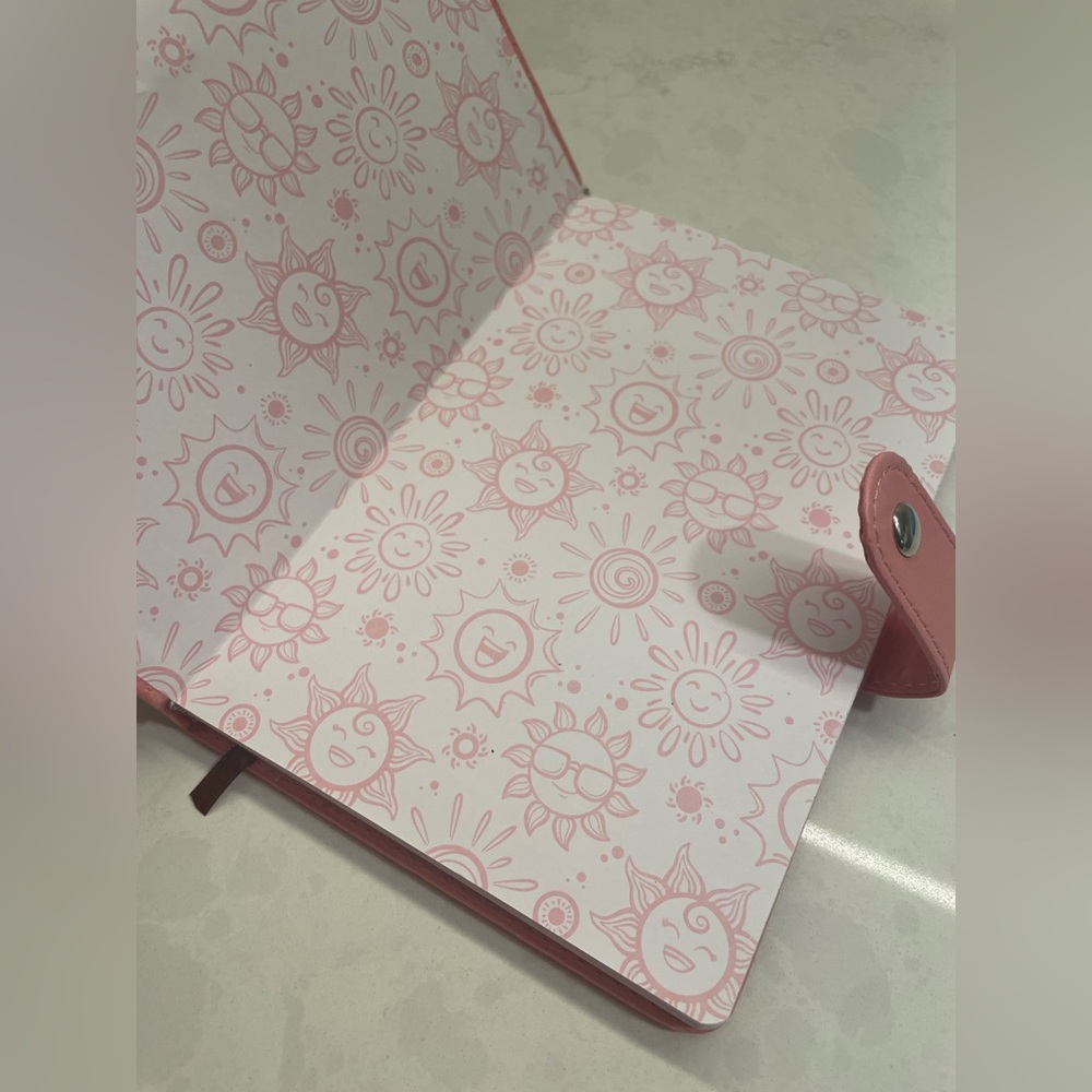 Pink FAUX LEATHER‎  Design Padded Leatherette Cover Magnetic Clip Journal - Picture 2 of 6